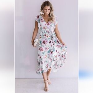 Love Stitch Deep Vneck Ruffle Trim Maxi, VGUC, Size M